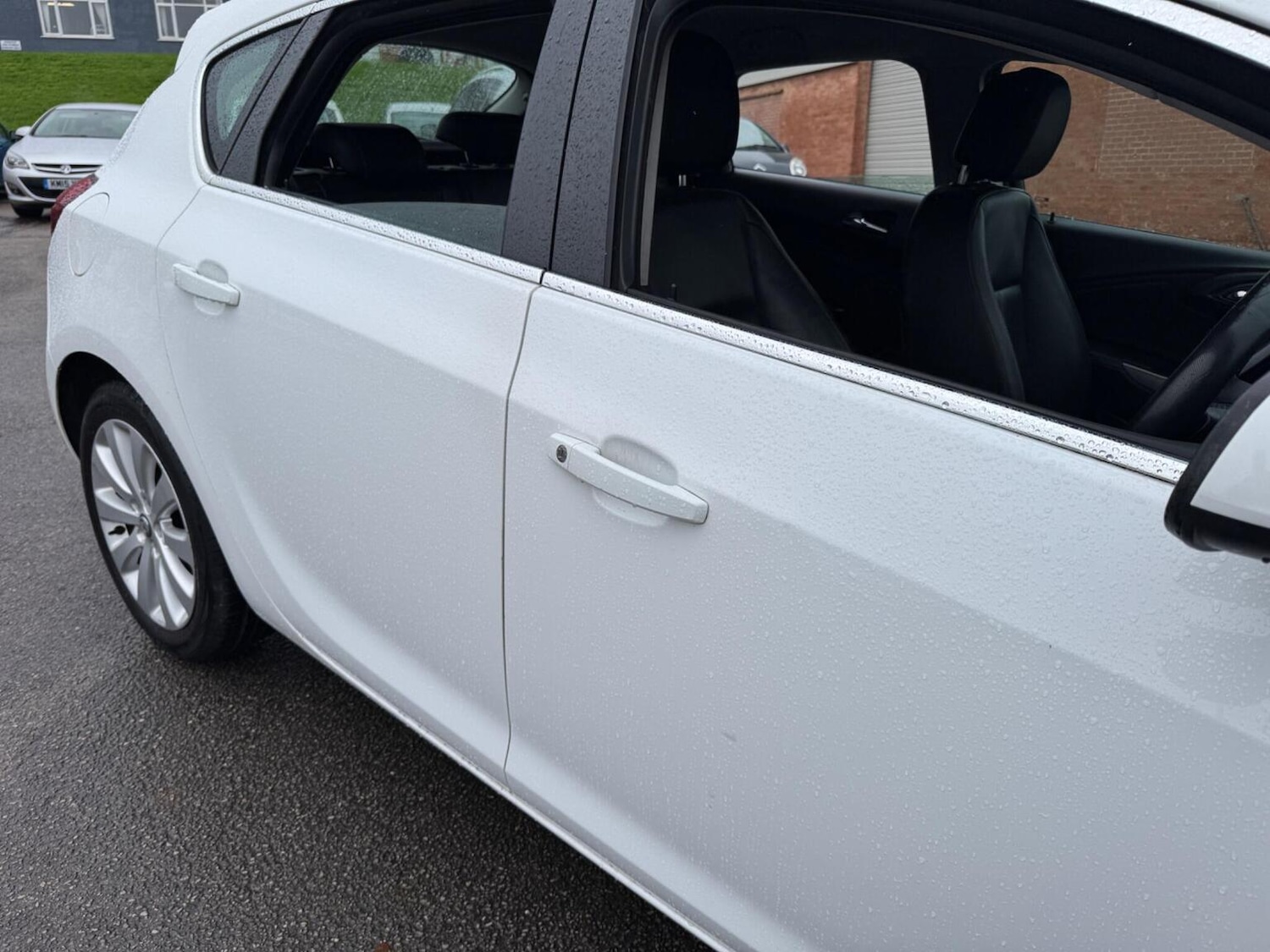 Used Vauxhall Astra 2011 for sale - 76830375: Photo 12