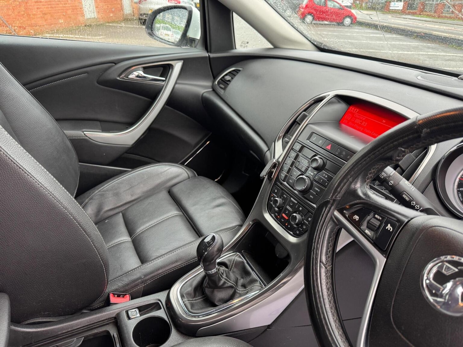 Used Vauxhall Astra 2011 for sale - 76830375: Photo 32