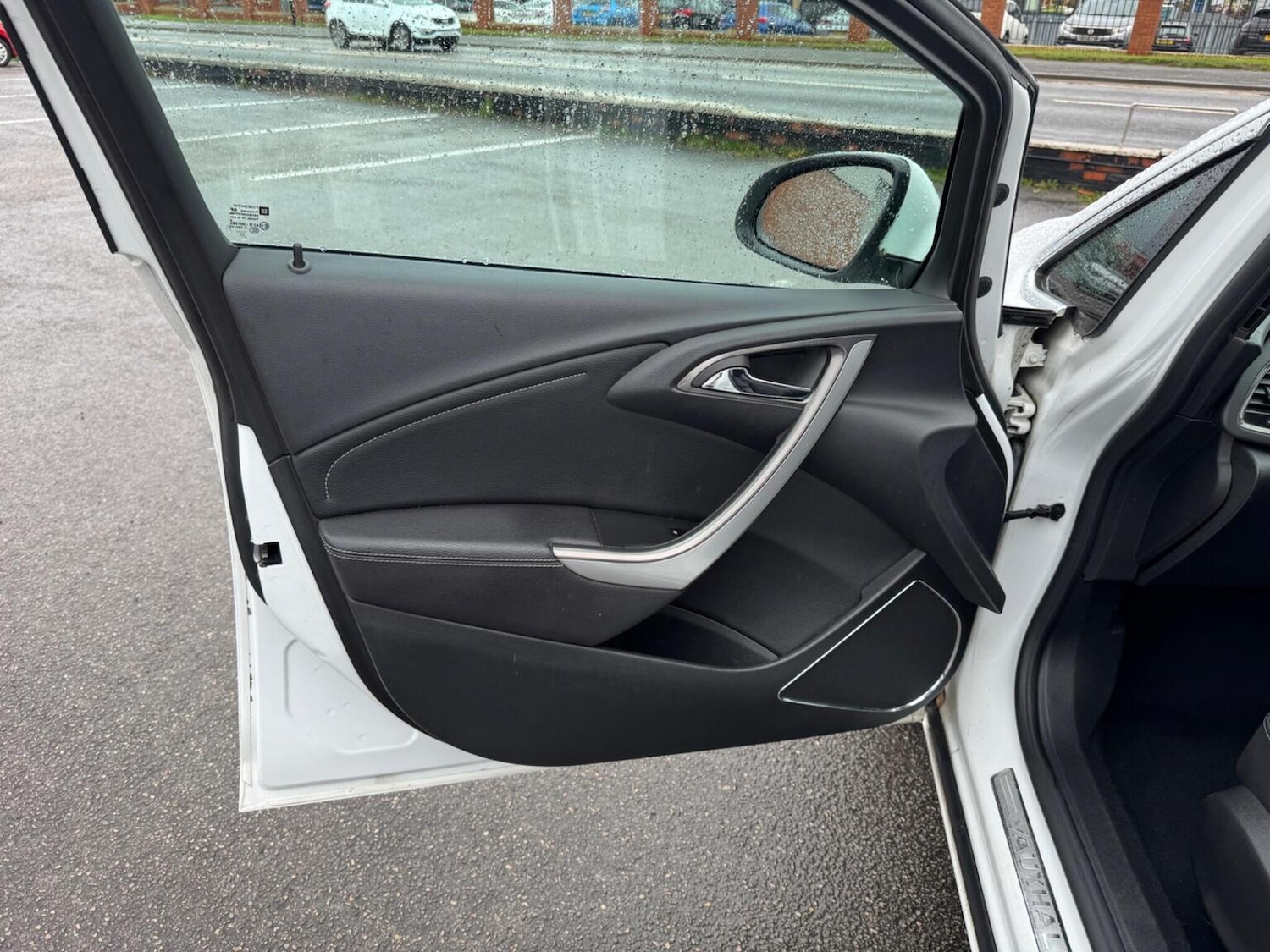 Used Vauxhall Astra 2011 for sale - 76830375: Photo 44