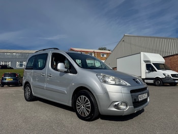 Used Peugeot Partner Tepee 2010 for sale - 77906858: Photo