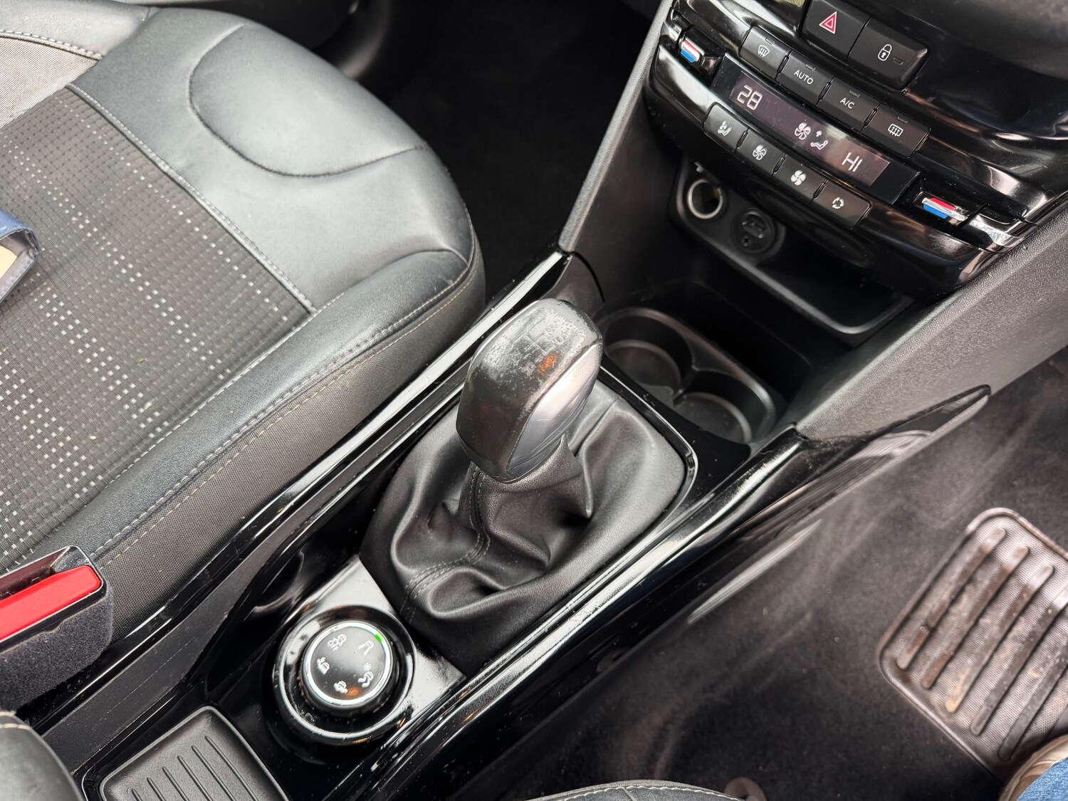 Used Peugeot 2008 2016 for sale - 77701158: Photo 20