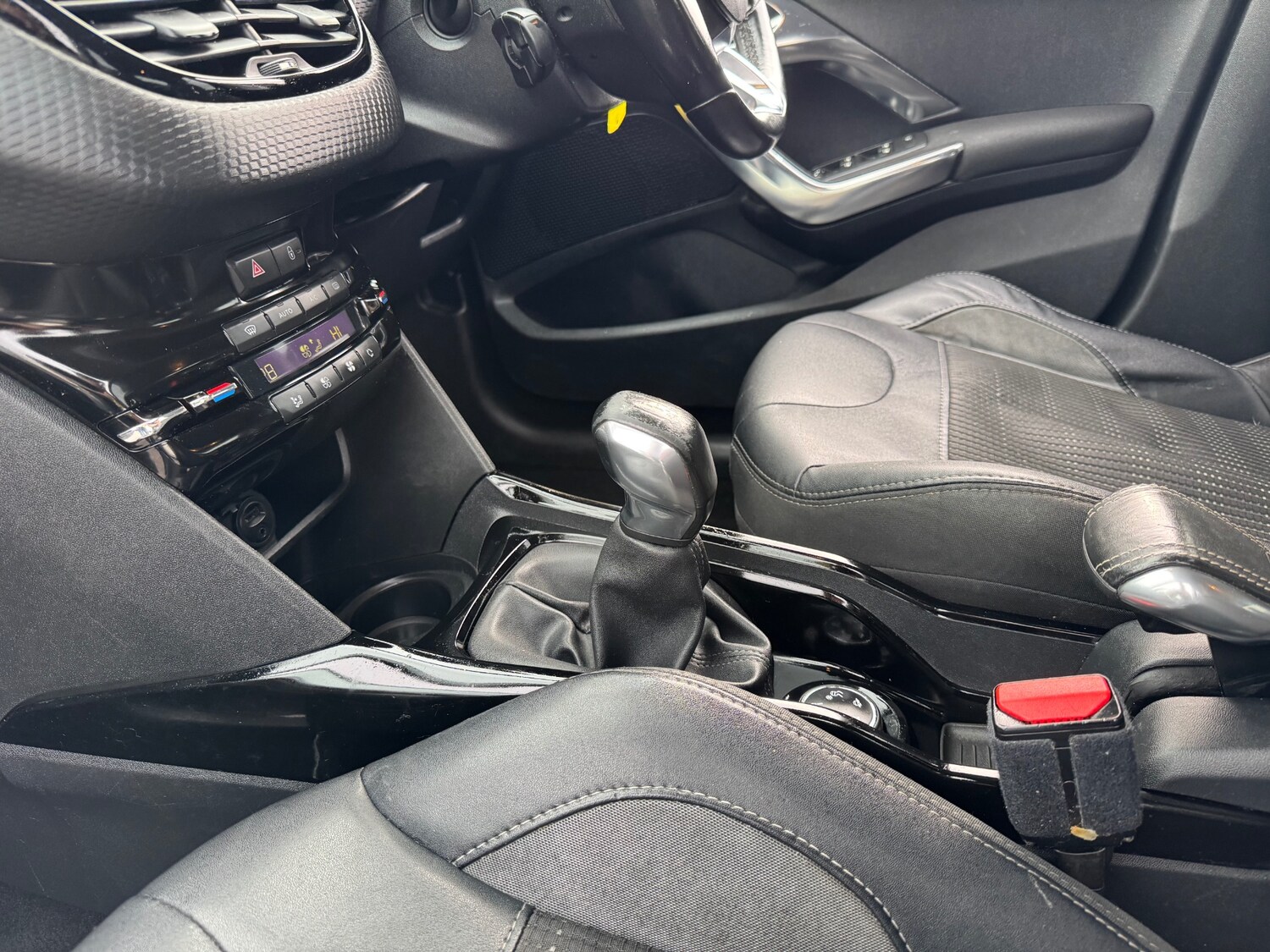 Used Peugeot 2008 2016 for sale - 77701158: Photo 26