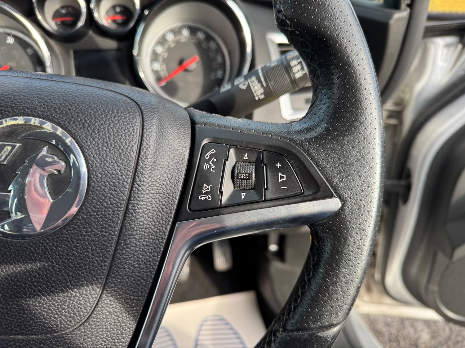 Used Vauxhall Astra 2015 for sale - 77053737: Photo 34