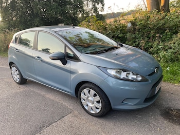 Used Ford Fiesta 2010 for sale - 79634994: Photo