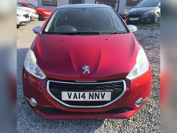 Used Peugeot 208 2014 for sale - 79224426: Photo