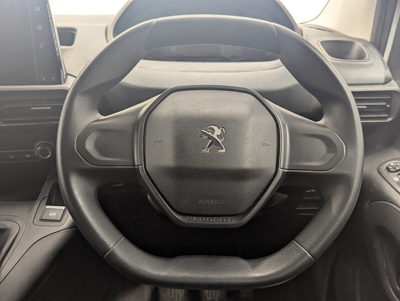 Used Peugeot Partner 2021 for sale - 75802637: Photo 25