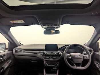 Used Ford Kuga 2023 for sale - 77423010: Photo