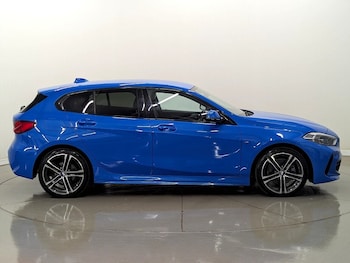 Used BMW 1 Series 2021 for sale - 79301201: Photo