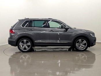Used Volkswagen Tiguan 2019 for sale - 75974590: Photo 2