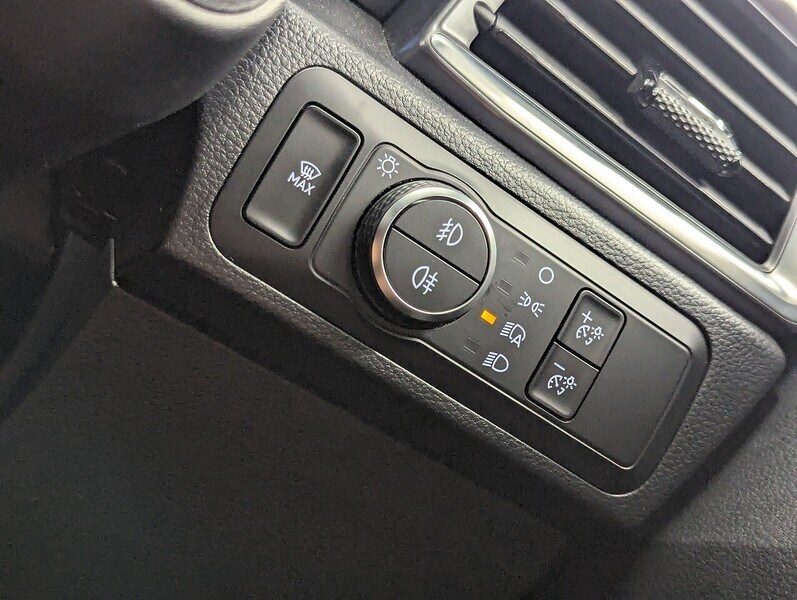 Used Volkswagen Amarok 2023 for sale - 75936719: Photo 44