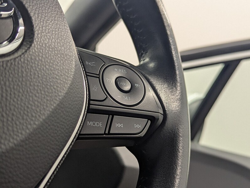 Used Toyota Corolla 2021 for sale - 76114937: Photo 33