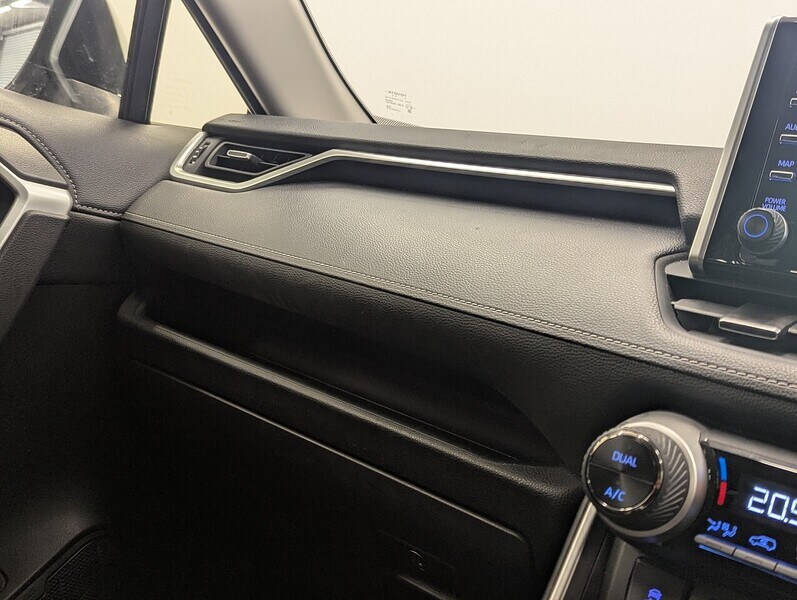 Used Toyota RAV4 2020 for sale - 77342295: Photo 32