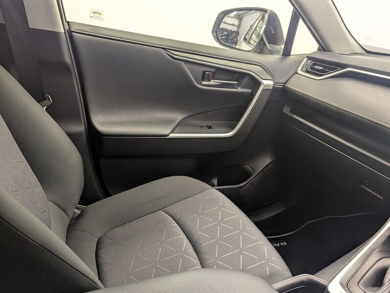 Used Toyota RAV4 2020 for sale - 77342295: Photo 47