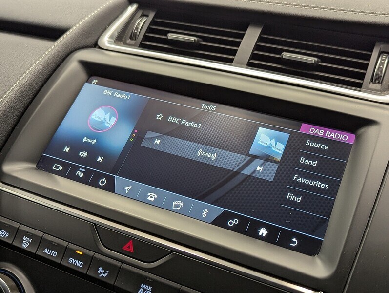 Used Jaguar E-Pace 2019 for sale - 76403245: Photo 34