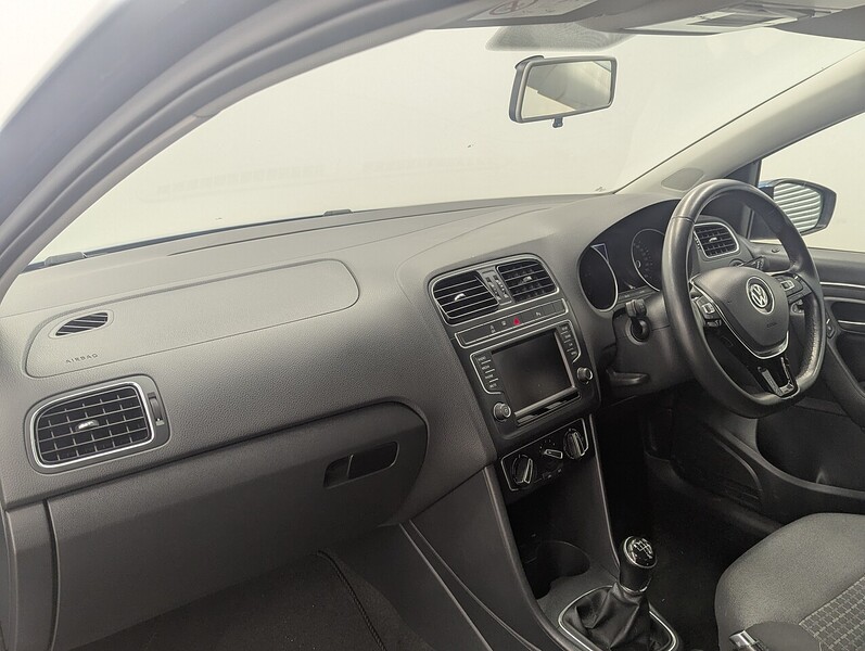 Used Volkswagen Polo 2015 for sale - 77640140: Photo 19