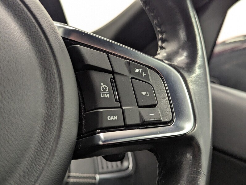 Used Jaguar E-Pace 2019 for sale - 78163199: Photo 23