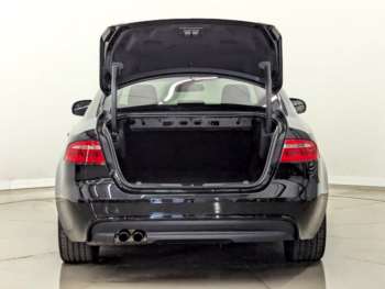 Used Jaguar XE 2016 for sale - 74537992: Photo