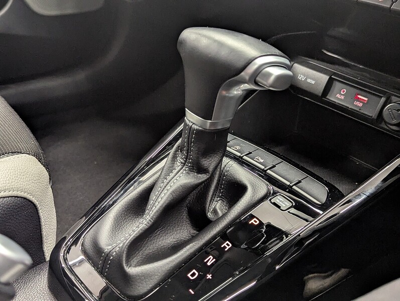 Used Kia Stonic 2020 for sale - 77465282: Photo 28