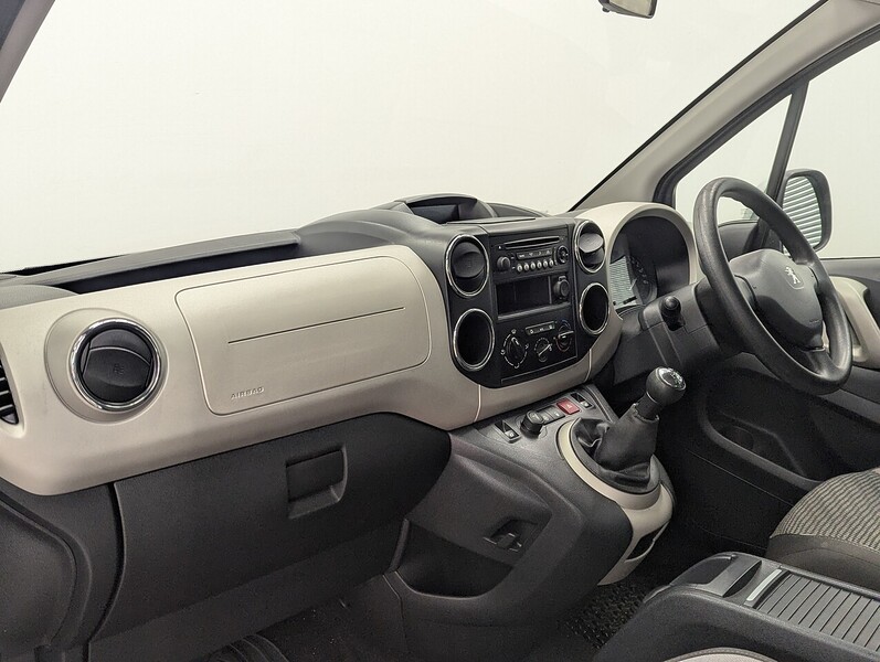 Used Peugeot Partner Tepee 2014 for sale - 77749228: Photo 27