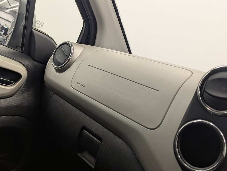 Used Peugeot Partner Tepee 2014 for sale - 77749228: Photo 37