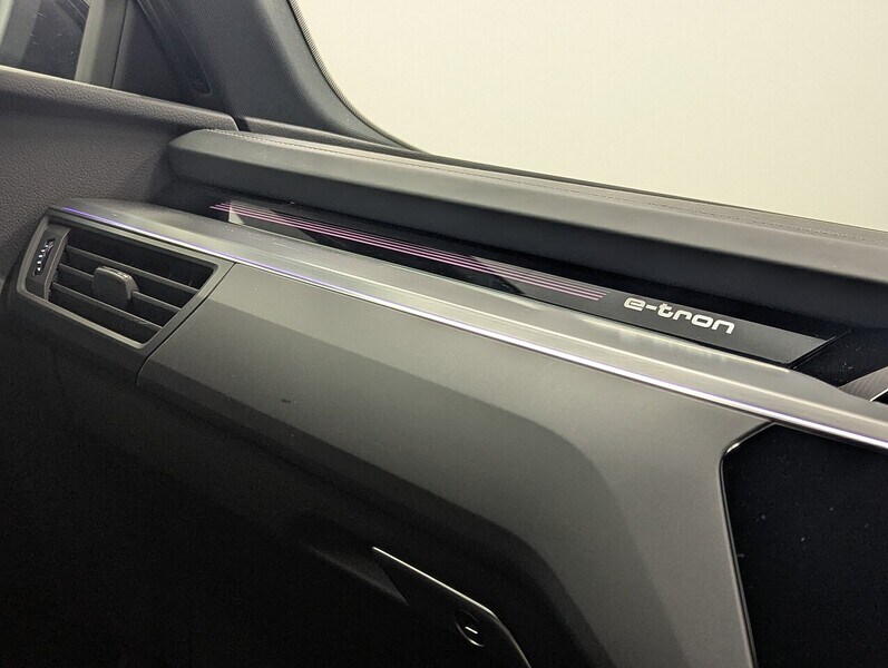 Used Audi e-tron 2022 for sale - 77584095: Photo 53