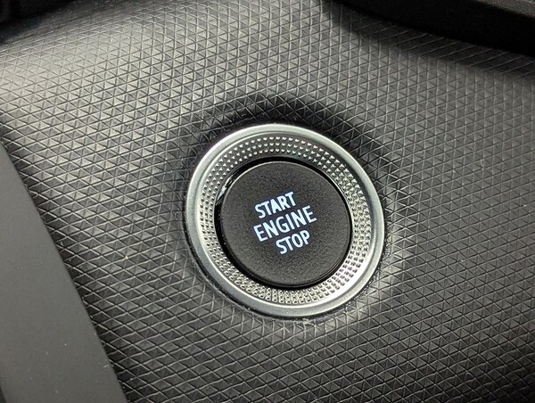 Used Renault Clio 2020 for sale - 75482946: Photo 47