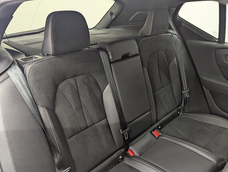 Used Volvo XC40 2021 for sale - 77172778: Photo 42