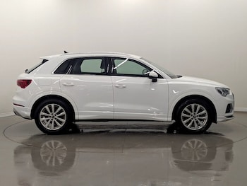 Used Audi Q3 2020 for sale - 76330437: Photo