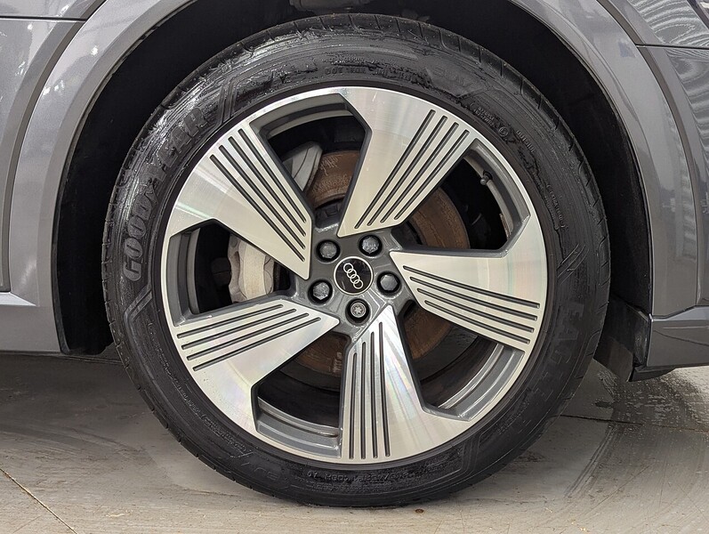 Used Audi e-tron 2020 for sale - 78150632: Photo 15
