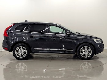 Used Volvo XC60 2015 for sale - 79055254: Photo