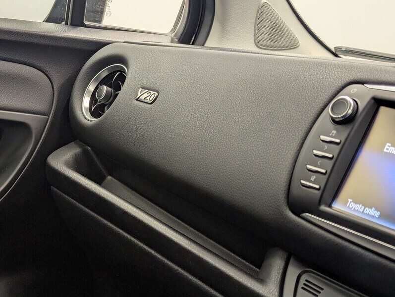 Used Toyota Yaris 2019 for sale - 78083724: Photo 38