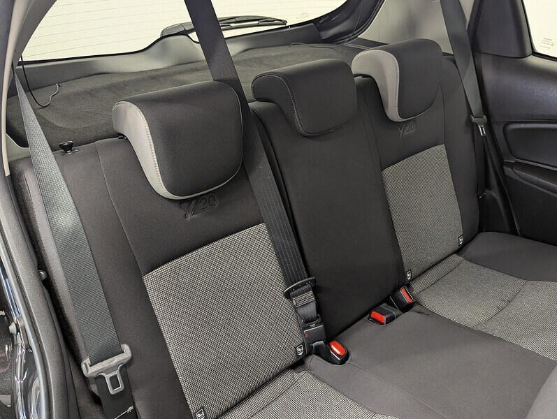 Used Toyota Yaris 2019 for sale - 78083724: Photo 41