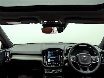 Used Volvo XC40 2021 for sale - 79005471: Photo