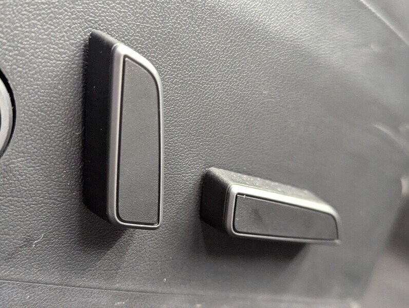 Used Tesla Model 3 2021 for sale - 77055080: Photo 45