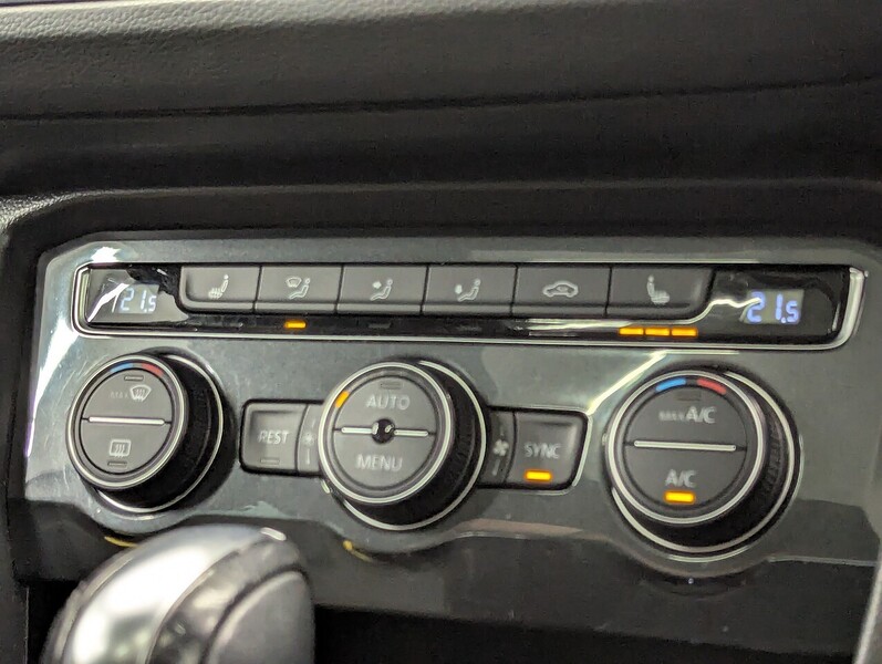 Used Volkswagen Tiguan 2020 for sale - 75983168: Photo 36