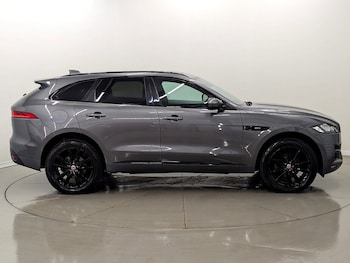 Used Jaguar F-Pace 2018 for sale - 78237309: Photo