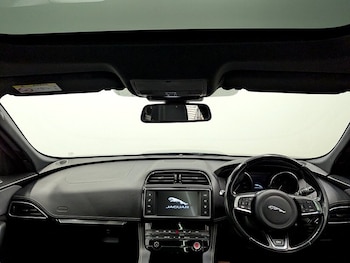 Used Jaguar F-Pace 2018 for sale - 78237309: Photo