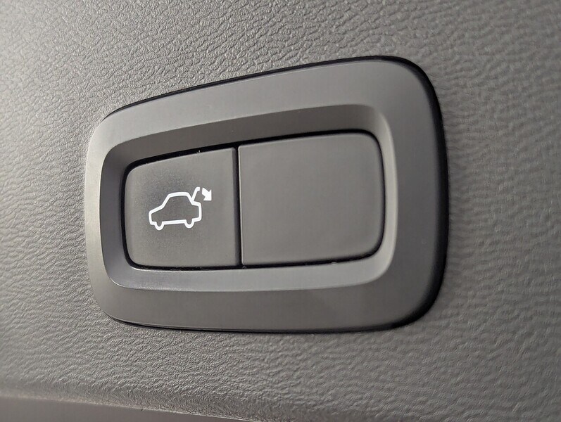 Used Volvo XC40 2021 for sale - 78078899: Photo 32