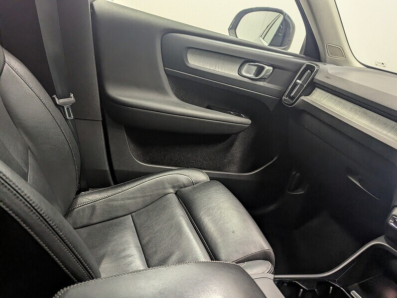 Used Volvo XC40 2021 for sale - 78078899: Photo 48