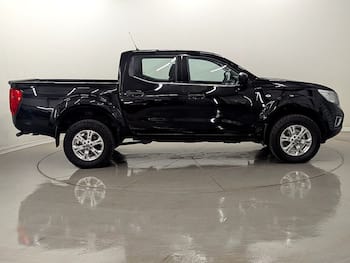 Used Nissan Navara 2021 for sale - 79817358: Photo