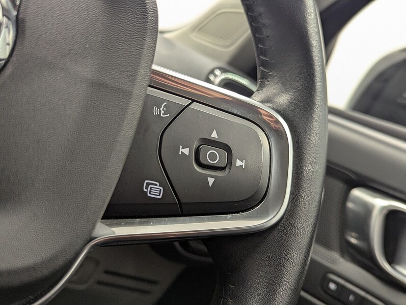 Used Volvo XC40 2021 for sale - 76768904: Photo 24