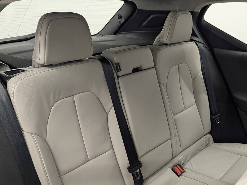 Used Volvo XC40 2021 for sale - 76768904: Photo 41