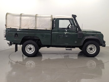 Used Land Rover Defender 110 1995 for sale - 76740825: Photo