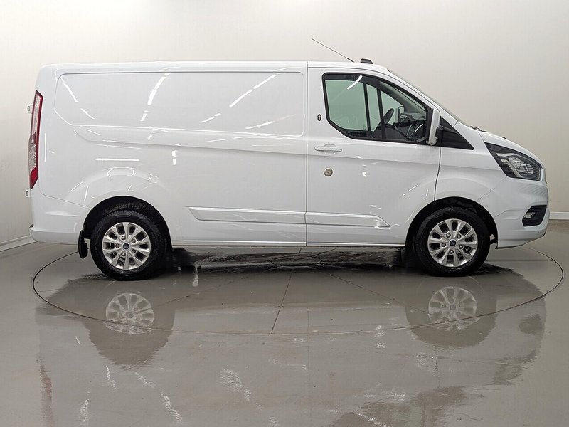 Used Ford Transit Custom 2022 for sale - 76547351: Photo 2