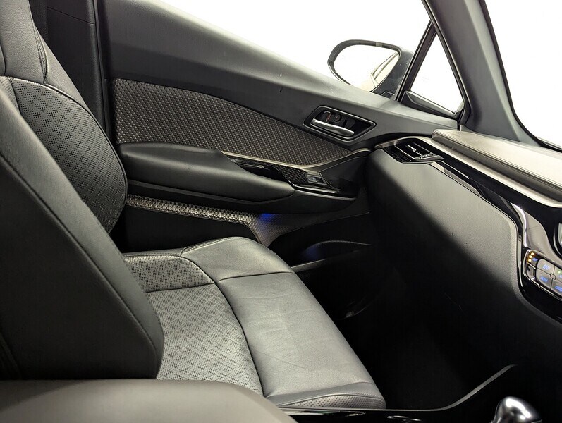 Used Toyota C-HR 2021 for sale - 76559514: Photo 44