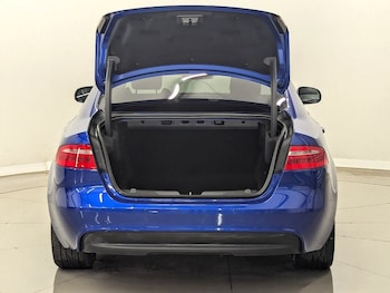 Used Jaguar XE 2018 for sale - 78436807: Photo