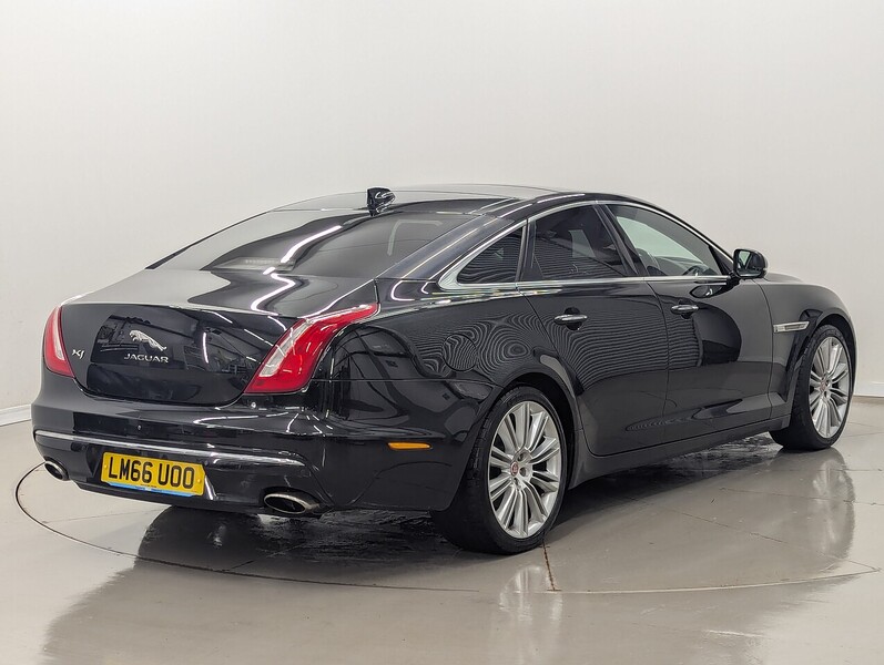 Used Jaguar XJ 2016 for sale - 77617857: Photo 13
