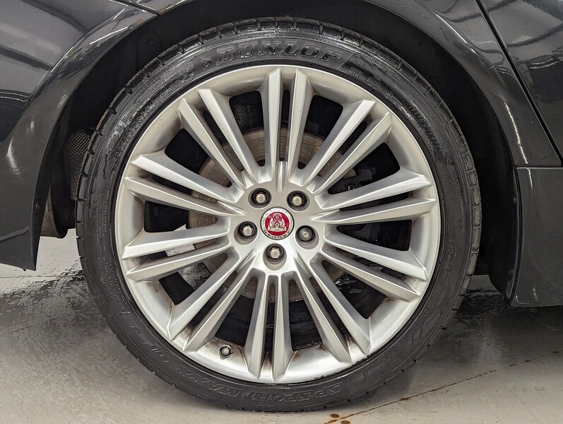 Used Jaguar XJ 2016 for sale - 77617857: Photo 17