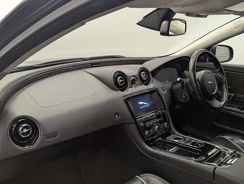 Used Jaguar XJ 2016 for sale - 77617857: Photo 19