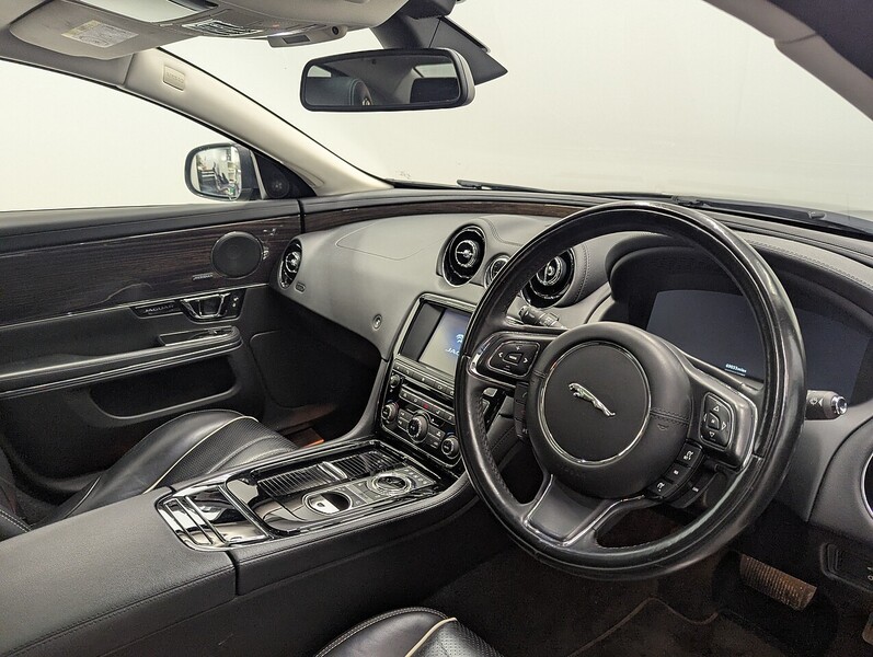 Used Jaguar XJ 2016 for sale - 77617857: Photo 26